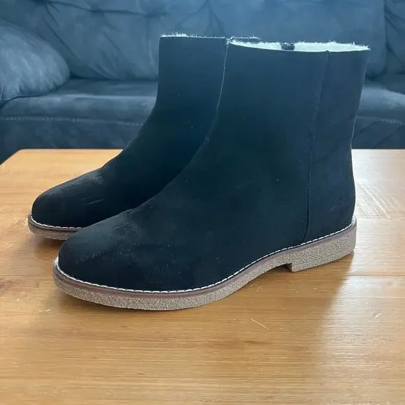 NIB LOFT Black Missy Ankle Boots Size 10.5 Warm Suede Like Fur Lined Normcore - Picture 3 of 9